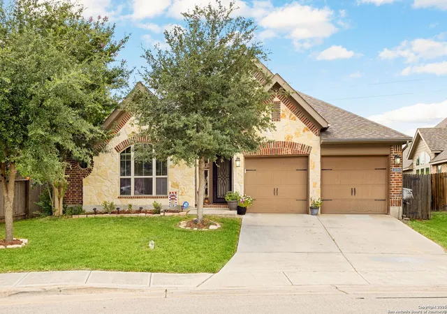 Photo 1 of Single family home for sale at 2194 Pioneer, Seguin, TX 78155 | MLS# 1884019 | Listing updated on 2025-10-10