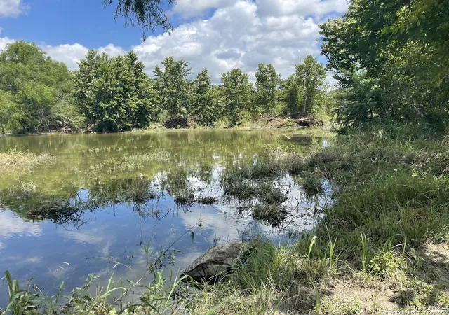 3rd image of 925 Martingale Trail, Bandera, TX 78003 | MLS# 1884039