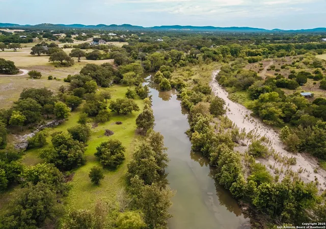 5th image of 925 Martingale Trail, Bandera, TX 78003 | MLS# 1884039