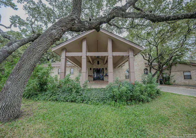 Photo 1 of Single family home for sale at 7802 Timber Top Dr, Boerne, TX 78015 | MLS# 1884065 | Listing updated on 2025-12-01