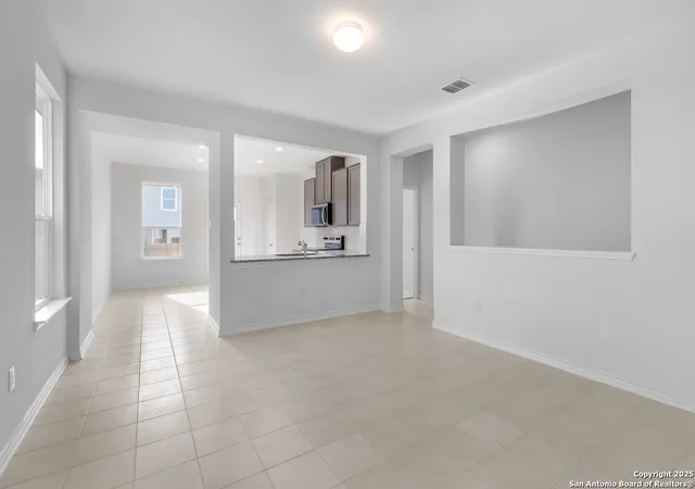 Photo 4 of Single family home for sale at 14438 Stinger Hook, Elmendorf, TX 78112 | MLS# 1884083 | Listing updated on 2025-10-31