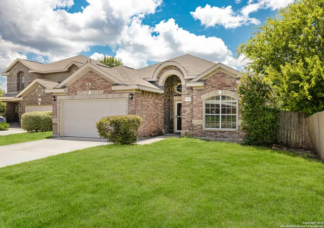 Photo 3 of Sale Pending at 8226 Grissom Pass, San Antonio, TX 78251 | MLS# 1884086 | Listing updated on 2025-11-16