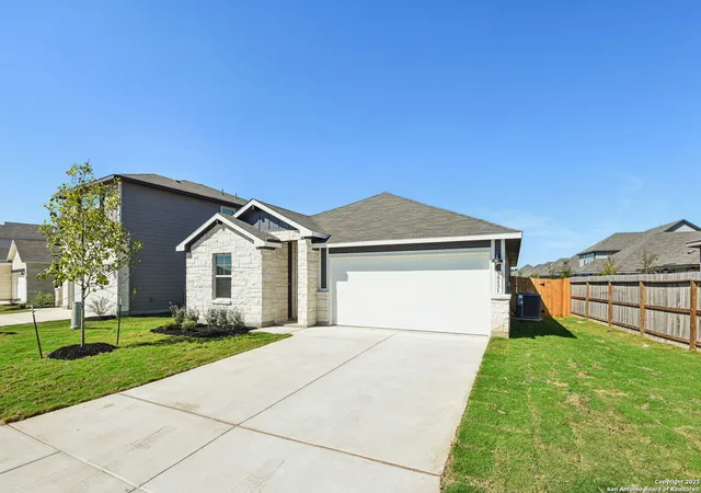 Photo 3 of Sale Pending at 29531 Clanton Pass, San Antonio, TX 78260 | MLS# 1884173 | Listing updated on 2026-03-18