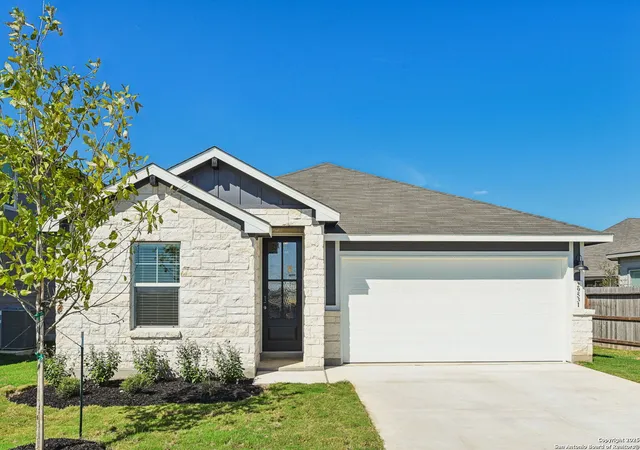 Photo 1 of Sale Pending at 29531 Clanton Pass, San Antonio, TX 78260 | MLS# 1884173 | Listing updated on 2026-03-18