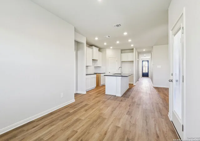 Photo 4 of Sale Pending at 29531 Clanton Pass, San Antonio, TX 78260 | MLS# 1884173 | Listing updated on 2026-03-18