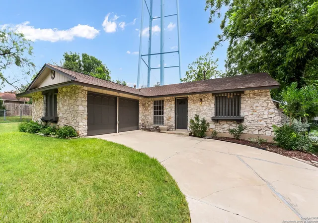 Photo 1 of Single family home for sale at 7607 Old Spanish Trail, Live Oak, TX 78233 | MLS# 1884297 | Listing updated on 2025-10-15