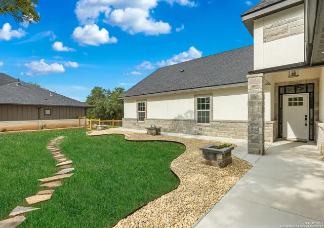 Photo 1 of Sale Pending at 808 Heinen Rd, Bandera, TX 78003 | MLS# 1884314 | Listing updated on 2025-10-19