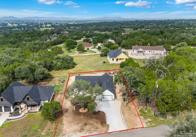 Photo 3 of Sale Pending at 808 Heinen Rd, Bandera, TX 78003 | MLS# 1884314 | Listing updated on 2025-10-19