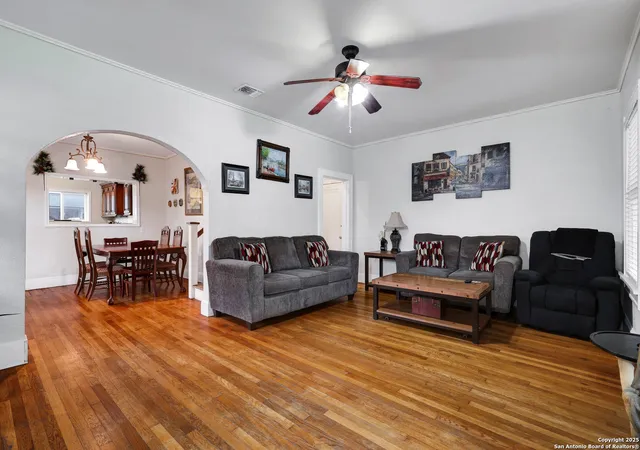 Photo 3 of Single family home for sale at 1619 W Kings Hwy, San Antonio, TX 78201 | MLS# 1884343 | Listing updated on 2025-07-27
