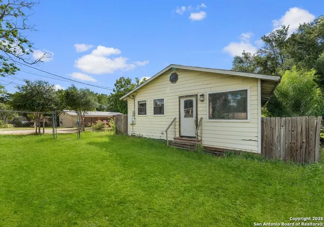 Photo 3 of Single family home for sale at 5220 Linda Jo, Adkins, TX 78101 | MLS# 1884390 | Listing updated on 2025-11-01