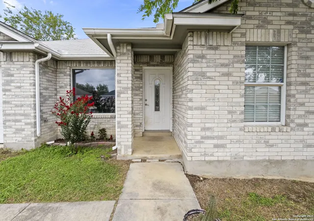 Photo 3 of Sale Pending at 5927 Tree View, San Antonio, TX 78220 | MLS# 1884421 | Listing updated on 2025-11-13