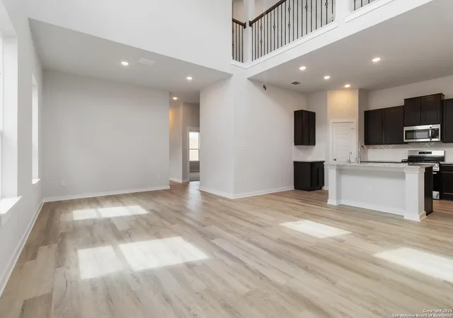 Photo 4 of Sale Pending at 134 Ashley Loop, San Antonio, TX 78221 | MLS# 1884526 | Listing updated on 2026-01-26