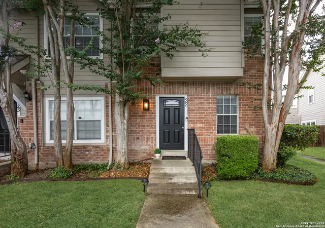 Photo 1 of Single family home for sale at 22 Cross, San Antonio, TX 78247 | MLS# 1884590 | Listing updated on 2025-12-05