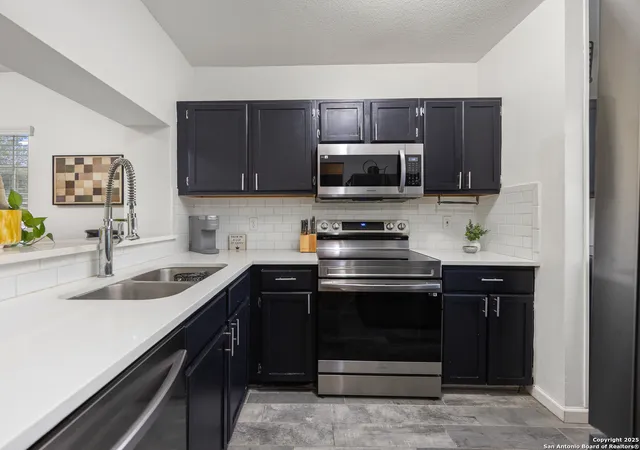 Photo 3 of Single family home for sale at 22 Cross, San Antonio, TX 78247 | MLS# 1884590 | Listing updated on 2025-12-05