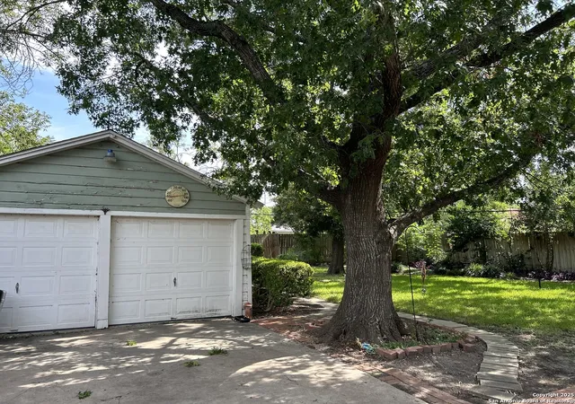 Photo 3 of Sale Pending at 312 Harmon, San Antonio, TX 78209 | MLS# 1884592 | Listing updated on 2025-11-11