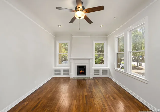 Photo 3 of Sale Pending at 300 E Lullwood, San Antonio, TX 78212 | MLS# 1884605 | Listing updated on 2025-11-27
