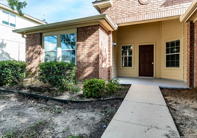 Photo 3 of Single family home for sale at 128 Hidden Cave, Cibolo, TX 78108 | MLS# 1884618 | Listing updated on 2025-12-21