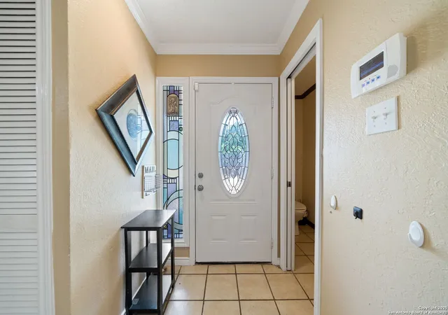 Photo 4 of Single family home for sale at 1770 Thousand Oaks, San Antonio, TX 78232 | MLS# 1884665 | Listing updated on 2025-10-31
