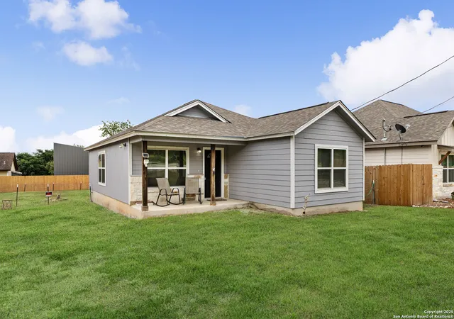 Photo 1 of Sale Pending at 248 Indian Colt Dr, Spring Branch, TX 78070 | MLS# 1884673 | Listing updated on 2025-09-21