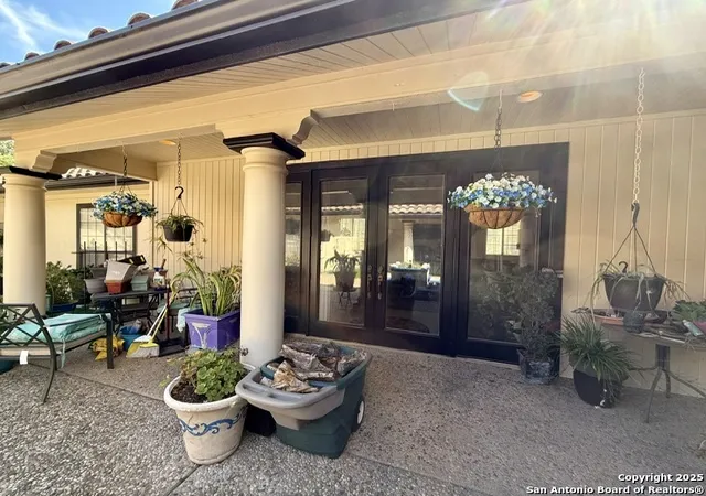 Photo 1 of Single family home for sale at 522 Preston Trail, Kerrville, TX 78028 | MLS# 1884704 | Listing updated on 2025-12-01