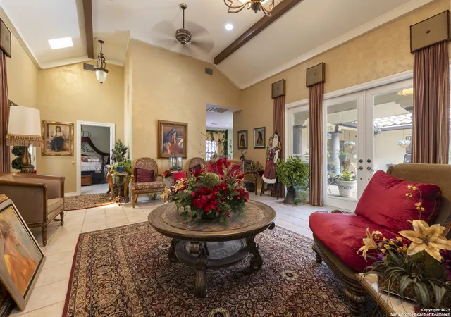Photo 4 of Single family home for sale at 522 Preston Trail, Kerrville, TX 78028 | MLS# 1884704 | Listing updated on 2025-12-01