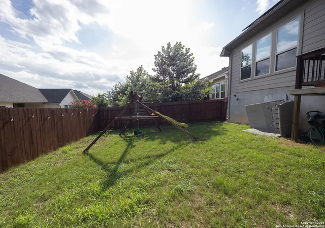Photo 4 of Single family home for sale at 517 Concerto, Spring Branch, TX 78070 | MLS# 1884749 | Listing updated on 2025-10-24