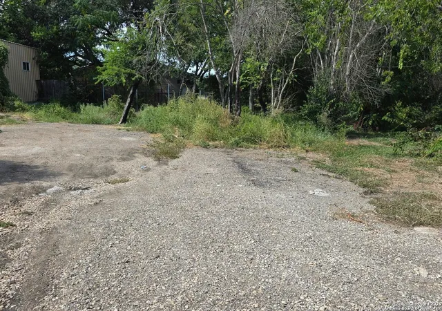 Photo 3 of Land for sale at 611 F, San Antonio, TX 78220 | MLS# 1884827 | Listing updated on 2025-07-28