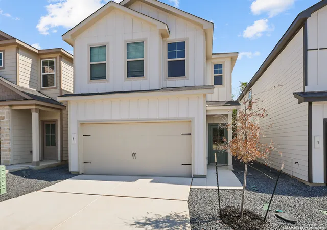 2nd image of 285 W Quill Dr Building 6, San Antonio, TX 78228 | MLS# 1884855