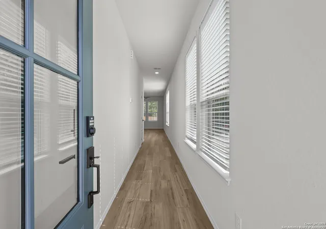 3rd image of 285 W Quill Dr Building 4, San Antonio, TX 78228 | MLS# 1884863