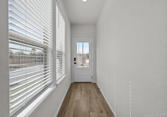4th image of 285 W Quill Dr Building 4, San Antonio, TX 78228 | MLS# 1884863