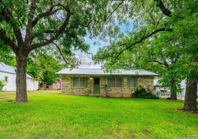 1st image of 704 W San Antonio Street, Fredericksburg, TX 78624 | MLS# 1884871