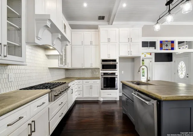 3rd image of 327 Barrera, San Antonio, TX 78210 | MLS# 1884875