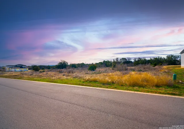 Photo 1 of Land for sale at 237 Spicewood Trails Dr, Spicewood, TX 78669 | MLS# 1884906 | Listing updated on 2025-07-28