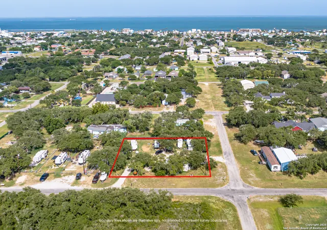 4th image of 322 Doughty, Rockport, TX 78382 | MLS# 1885001