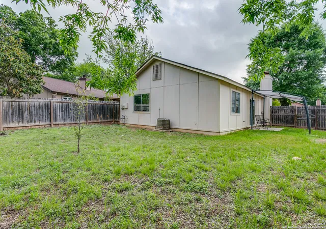 10th image of 7331 Brandyridge, San Antonio, TX 78250 | MLS# 1885015