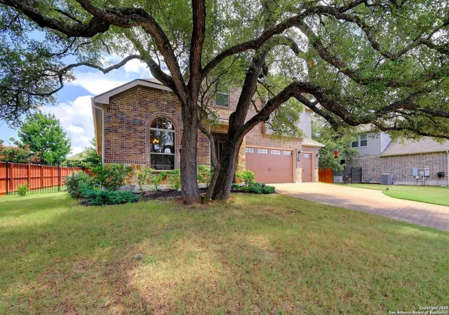 Photo 2 of Single family home for sale at 1923 Gibraltar Dr, San Marcos, TX 78666 | MLS# 1885037 | Listing updated on 2025-08-21
