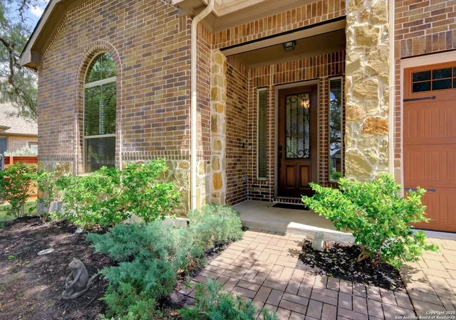 Photo 3 of Single family home for sale at 1923 Gibraltar Dr, San Marcos, TX 78666 | MLS# 1885037 | Listing updated on 2025-08-21