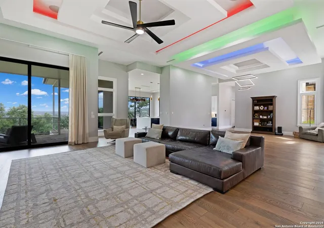 Photo 4 of Single family home for sale at 7 Davenport, San Antonio, TX 78257 | MLS# 1885118 | Listing updated on 2025-08-18
