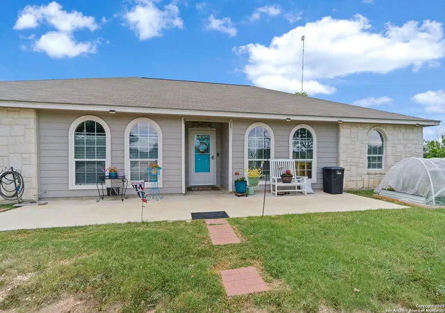3rd image of 169 County Road 6611, Devine, TX 78016 | MLS# 1885188