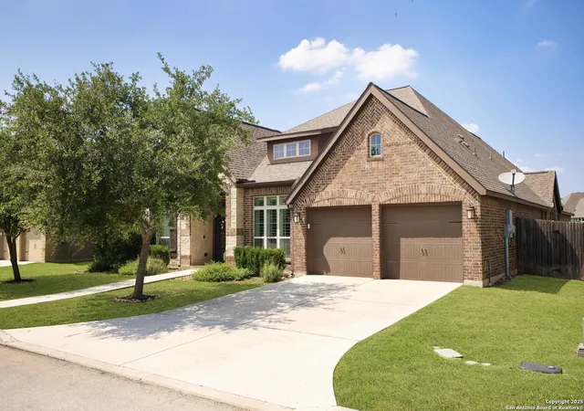 Photo 3 of Sale Pending at 7947 Cibolo, Boerne, TX 78015 | MLS# 1885214 | Listing updated on 2025-10-26