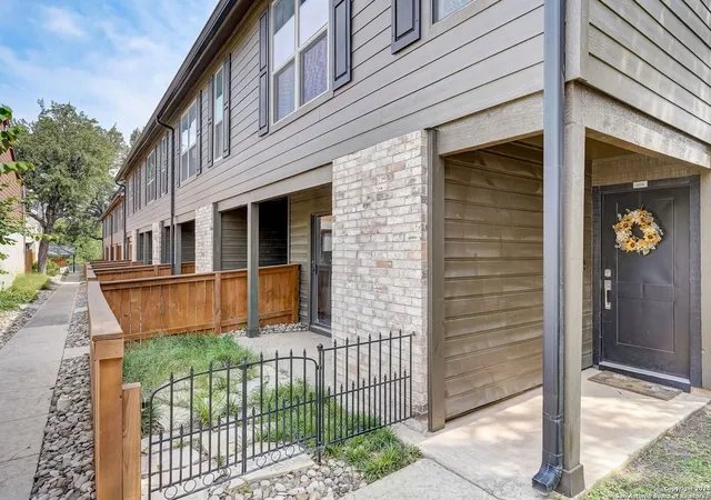 Photo 2 of Condo for sale at 2718 Old Field #604, San Antonio, TX 78247 | MLS# 1885225 | Listing updated on 2025-11-11