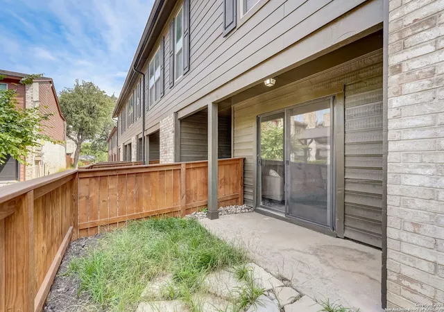 Photo 3 of Condo for sale at 2718 Old Field #604, San Antonio, TX 78247 | MLS# 1885225 | Listing updated on 2025-11-11
