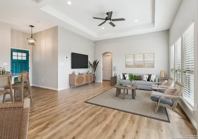 Photo 3 of Sale Pending at 527 Monte Vista, Pleasanton, TX 78064 | MLS# 1885233 | Listing updated on 2026-01-22