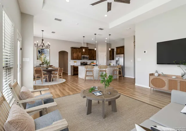 Photo 3 of Sale Pending at 527 Monte Vista, Pleasanton, TX 78064 | MLS# 1885233 | Listing updated on 2026-01-22