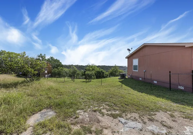 Photo 1 of Manufactured home for sale at 349 Vine, Kerrville, TX 78028 | MLS# 1885294 | Listing updated on 2025-10-15