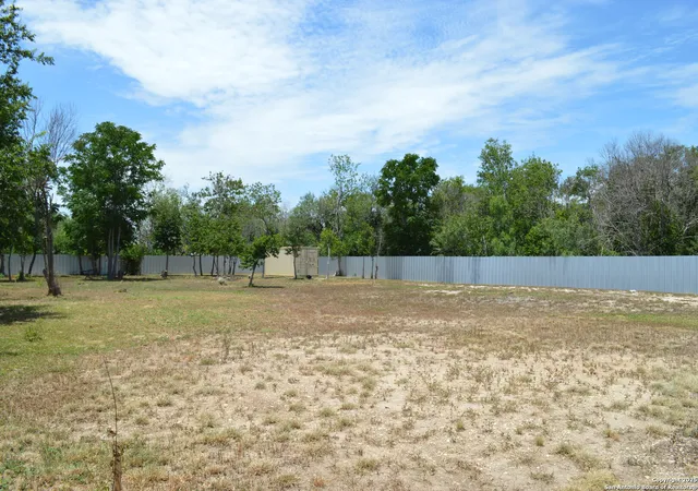 Photo 3 of Sale Pending at 1251 Southwest 35th St, San Antonio, TX 78237 | MLS# 1885335 | Listing updated on 2025-10-20