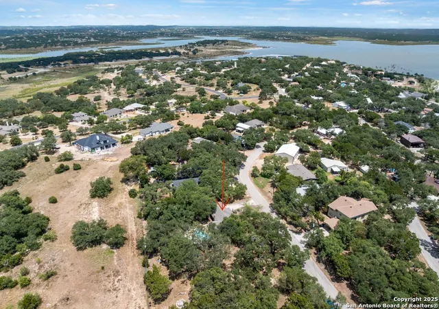 Photo 4 of Single family home for sale at 941 Park View Loop, Canyon Lake, TX 78133 | MLS# 1885419 | Listing updated on 2025-09-21