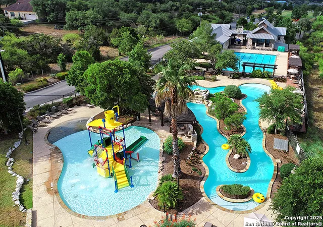 Photo 2 of Sale Pending at 3902 Gervasi, San Antonio, TX 78261 | MLS# 1885432 | Listing updated on 2025-10-30