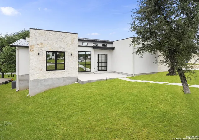 Photo 2 of Sale Pending at 23014 Crafty Ridge, San Antonio, TX 78255 | MLS# 1885438 | Listing updated on 2026-09-16