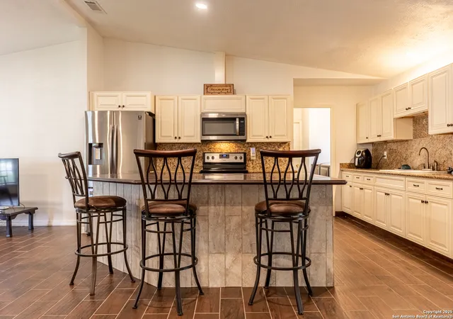 Photo 3 of Sale Pending at 13026 Los Espanada, San Antonio, TX 78233 | MLS# 1885446 | Listing updated on 2026-01-20